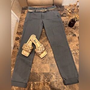 Abercrombie Chinos size 24 ❤️